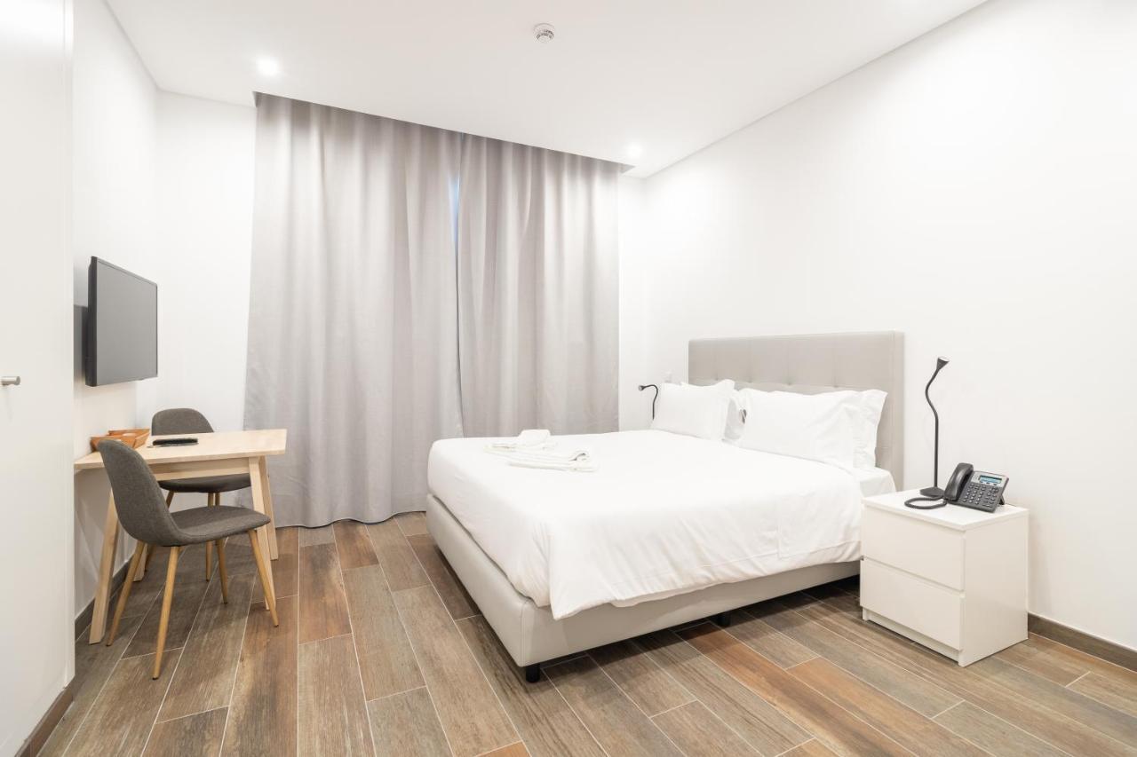 Roots Hotel Фару Екстер'єр фото